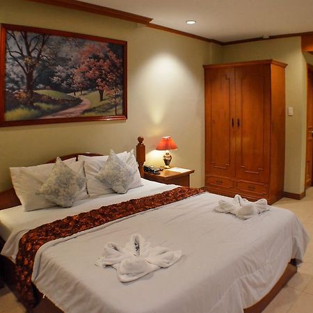 Subic Waterfront Resort And Hotel Esterno foto