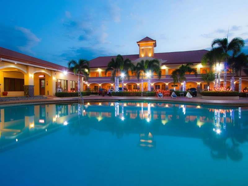 Subic Waterfront Resort And Hotel Esterno foto
